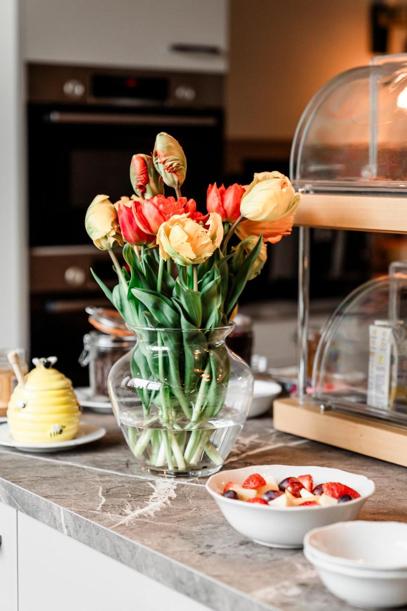 Bed and Breakfast De Logerie Энкхейзен Экстерьер фото