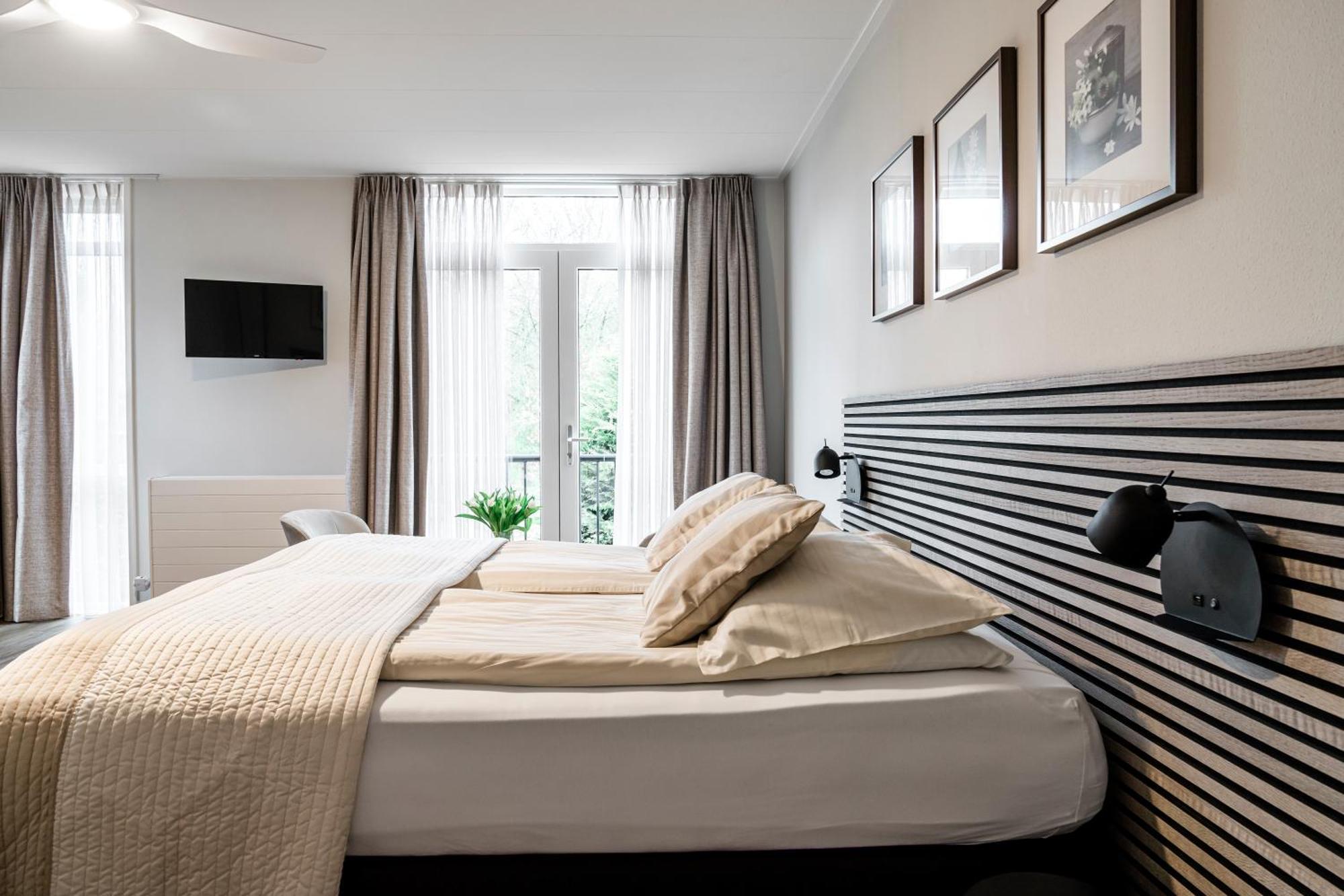 Bed and Breakfast De Logerie Энкхейзен Экстерьер фото