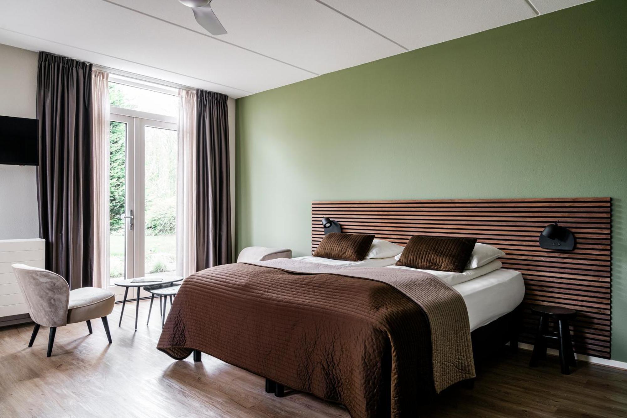 Bed and Breakfast De Logerie Энкхейзен Экстерьер фото